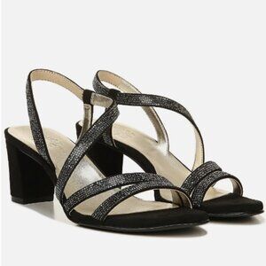 NATURALIZER Vanessa Strappy Sandals